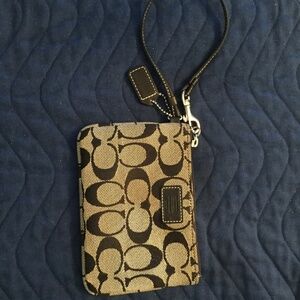 Wristlet